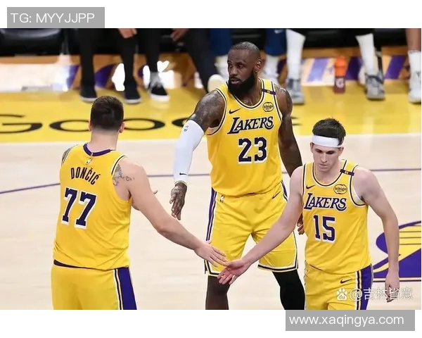 湖人对火箭的激烈对决分析及赛后精彩瞬间回顾