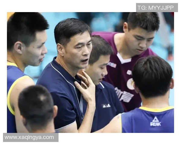 广州排球队的默契配合揭秘排球巨献背后的团队精神与战术分析